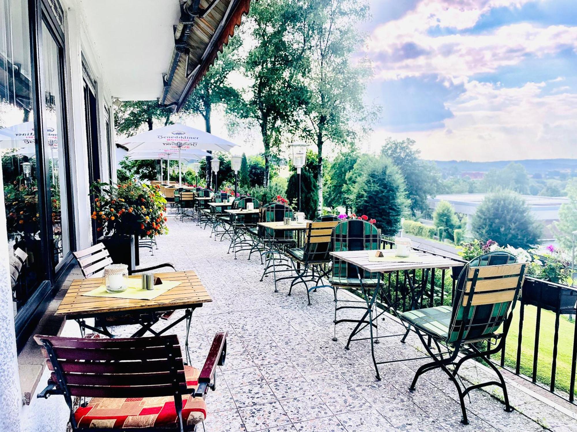 Berghof Hotel Nieheim Dış mekan fotoğraf